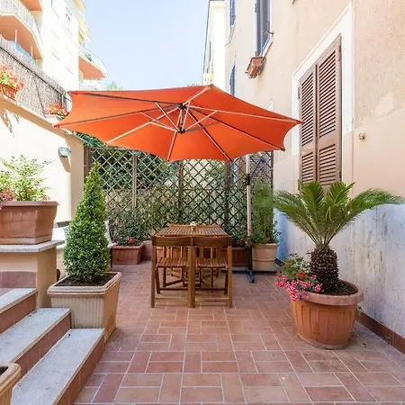 Casa Gianni 5 Stelle Apartment With Garden-2