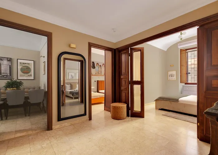 Rome City Center Apartment